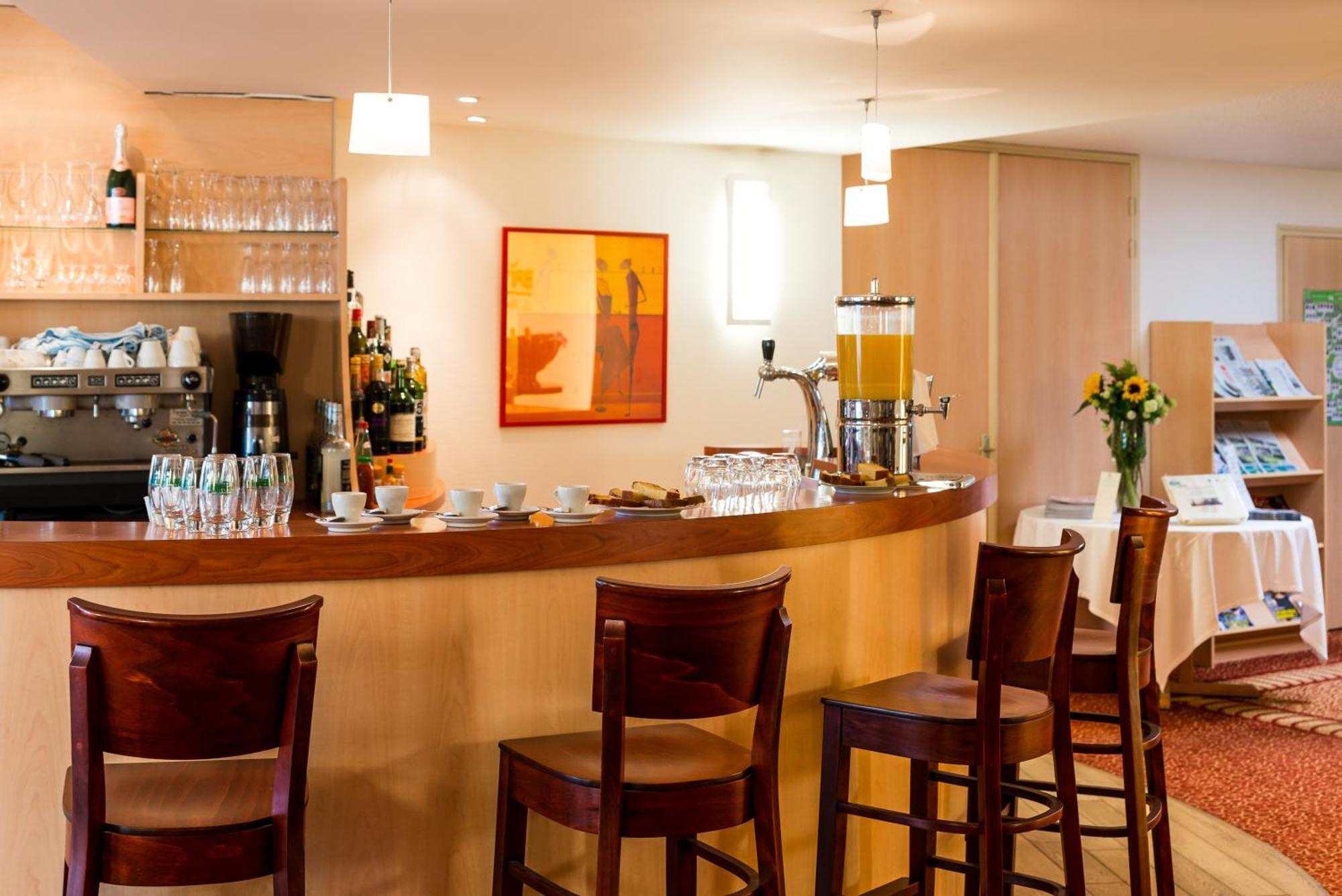 Brit Hotel Rennes Cesson Exterior photo