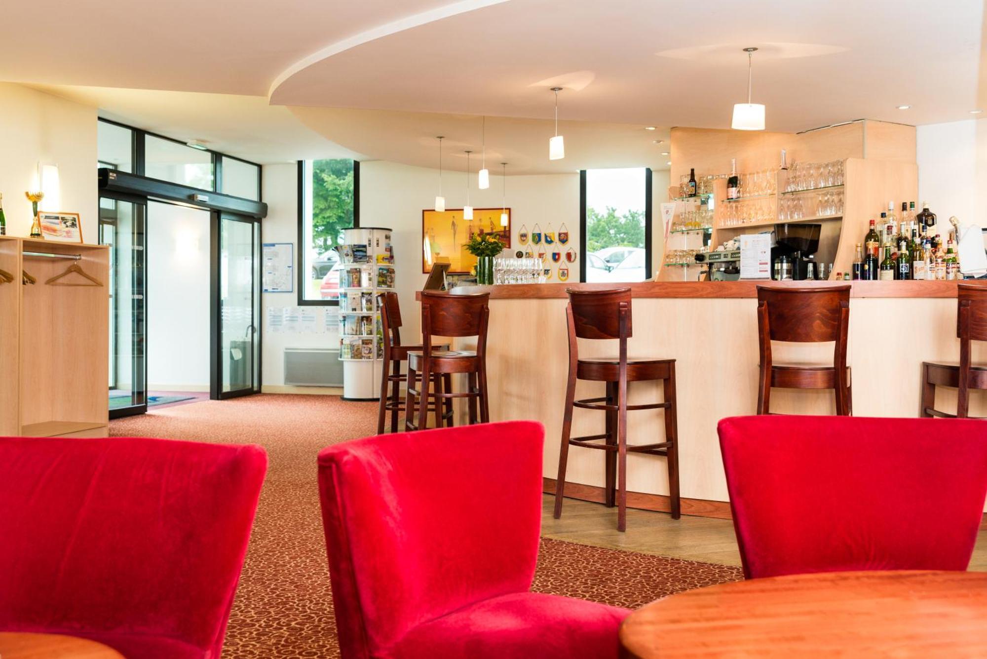 Brit Hotel Rennes Cesson Exterior photo