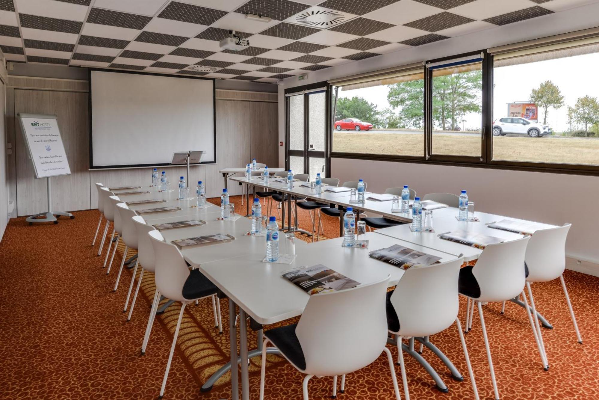 Brit Hotel Rennes Cesson Exterior photo