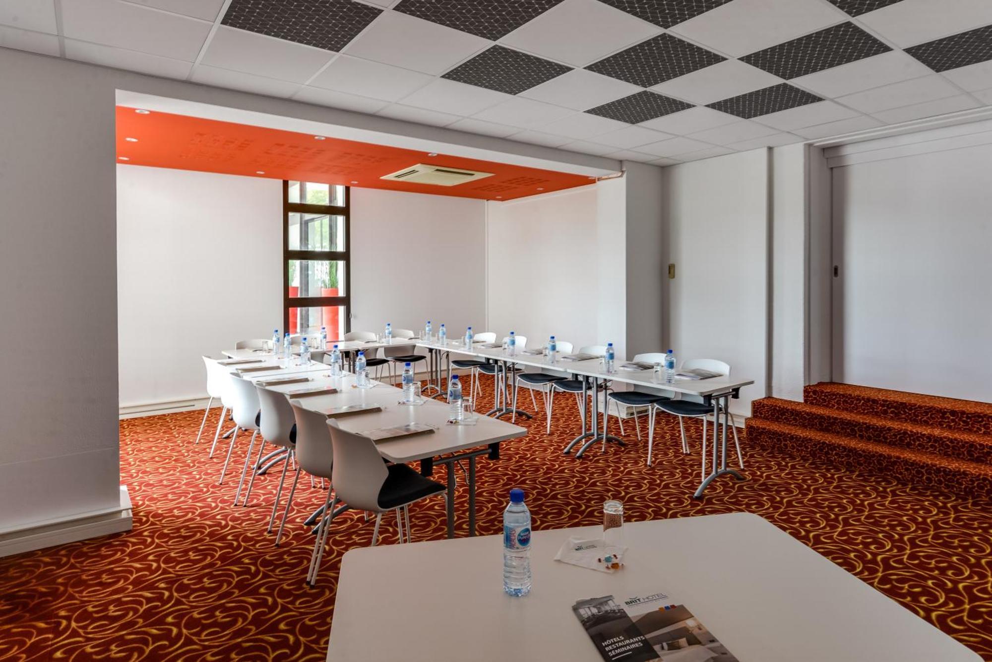 Brit Hotel Rennes Cesson Exterior photo